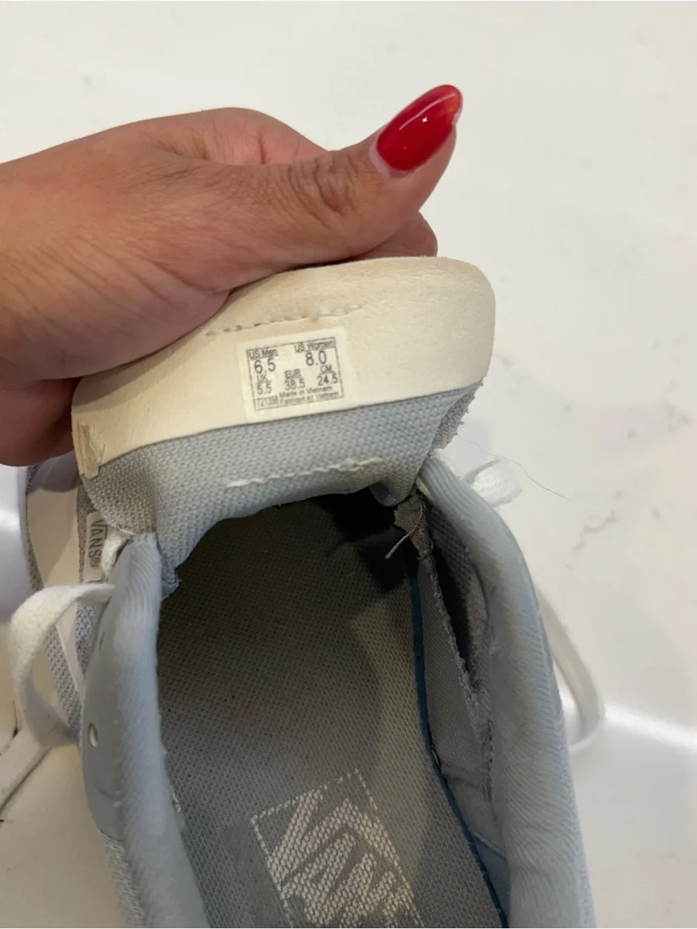 Vans UltraRange EXO Frost Gray True White Sneakers Women’s 8
